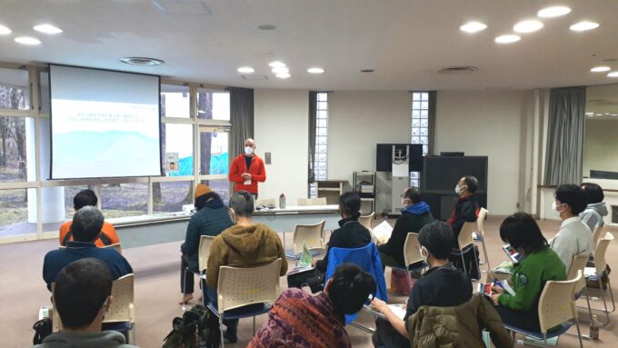 日高山脈を外国人登山者に発信する